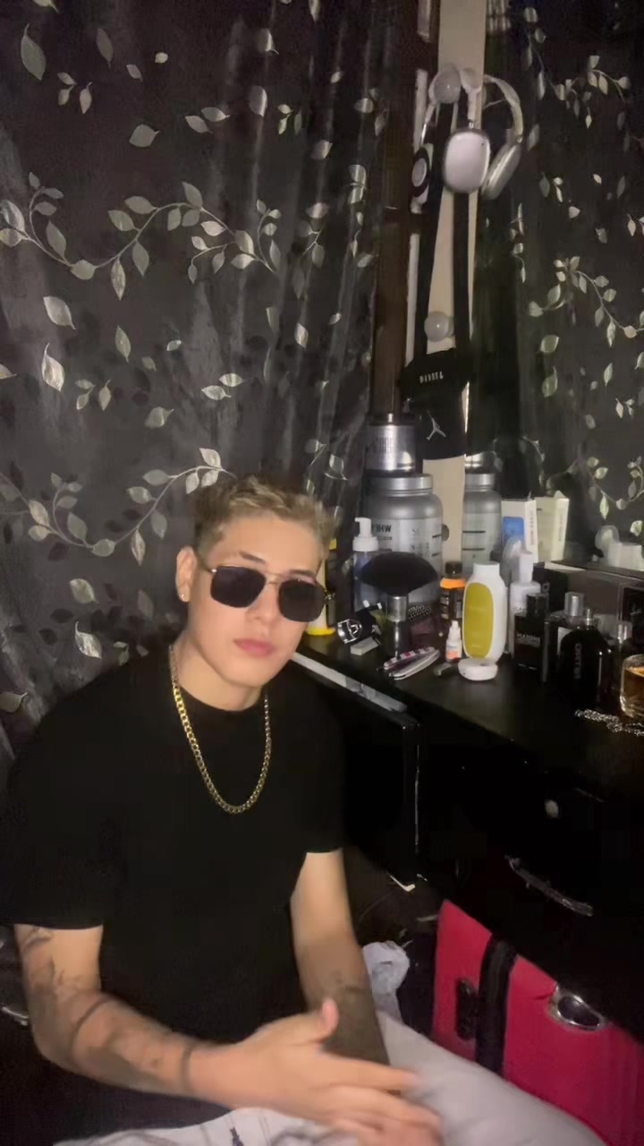 @oscardelacruz