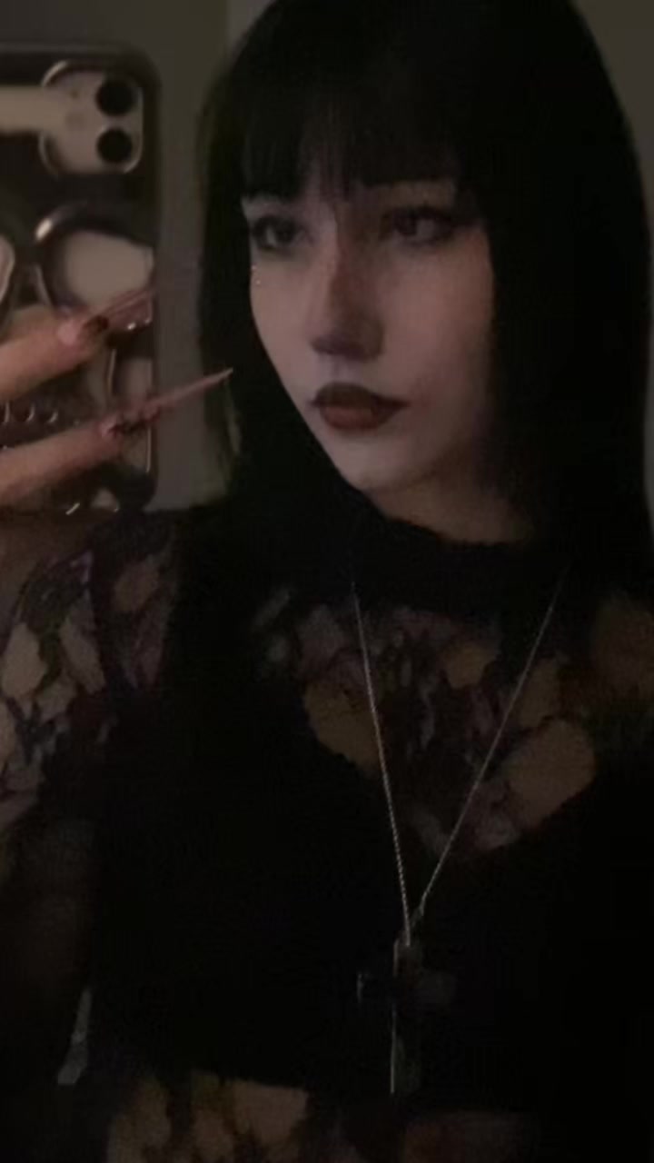@♰
