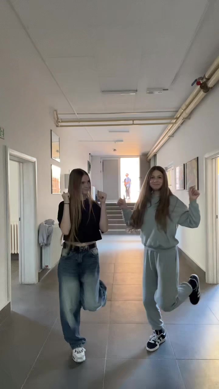 @Sena