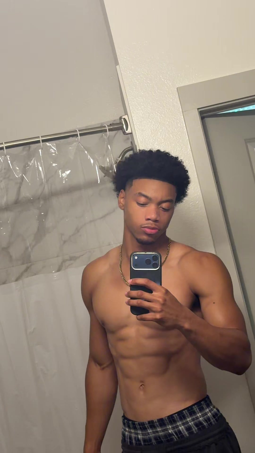 @Itsoucyeli