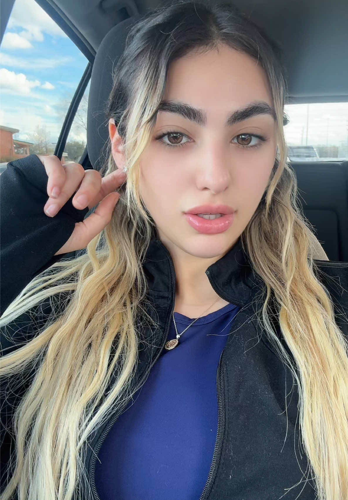 @Kyana