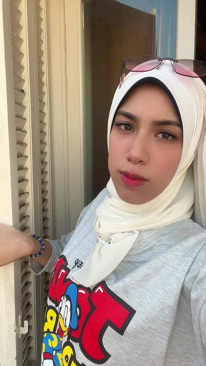 @علياء قمرو