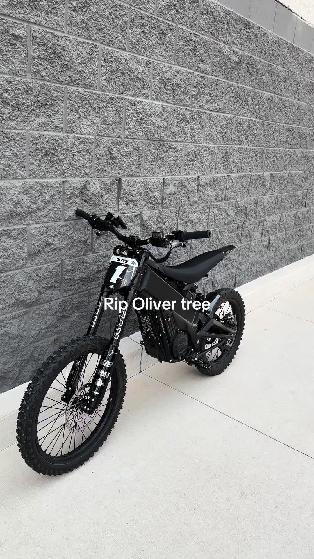 @eznahfr