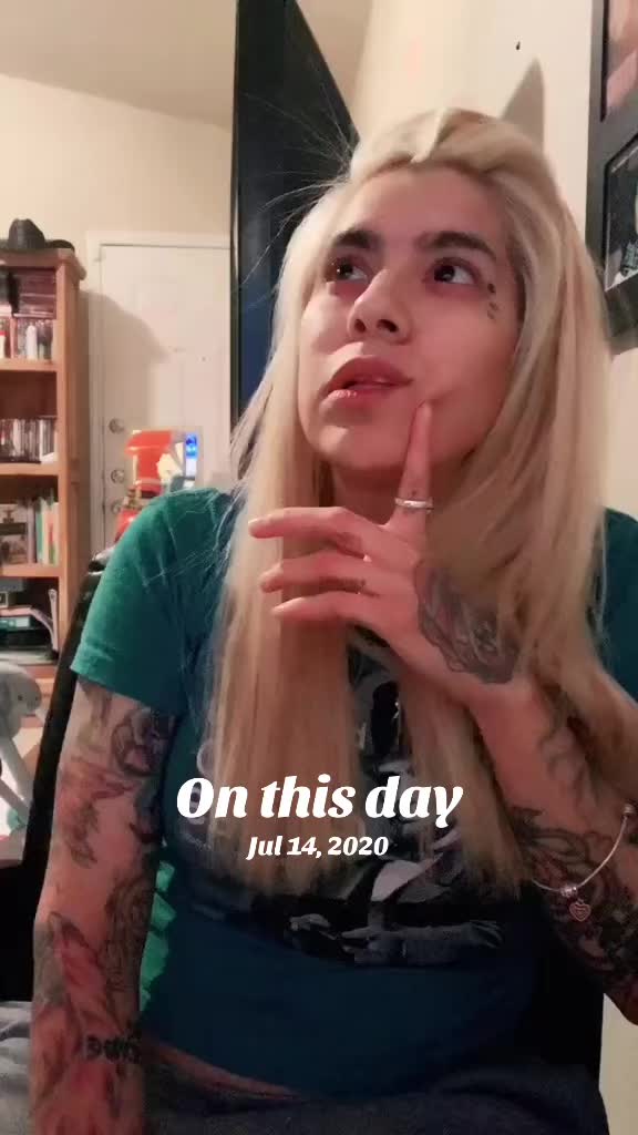 @MonaKombat