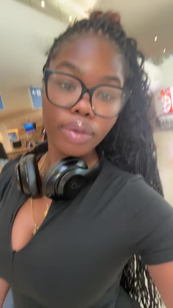 @caristalks
