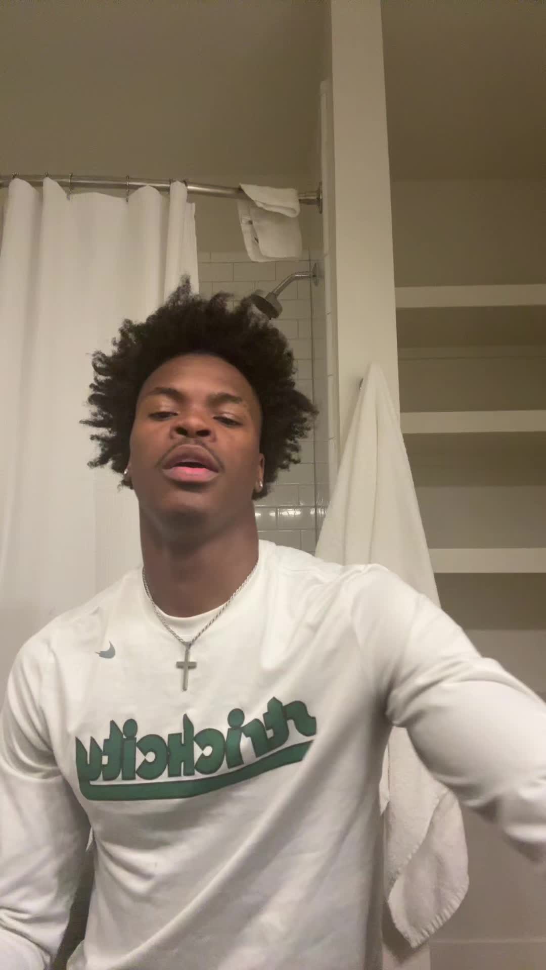 @Jaylinhenderson