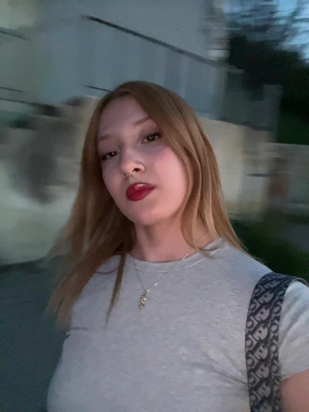 @Aisu