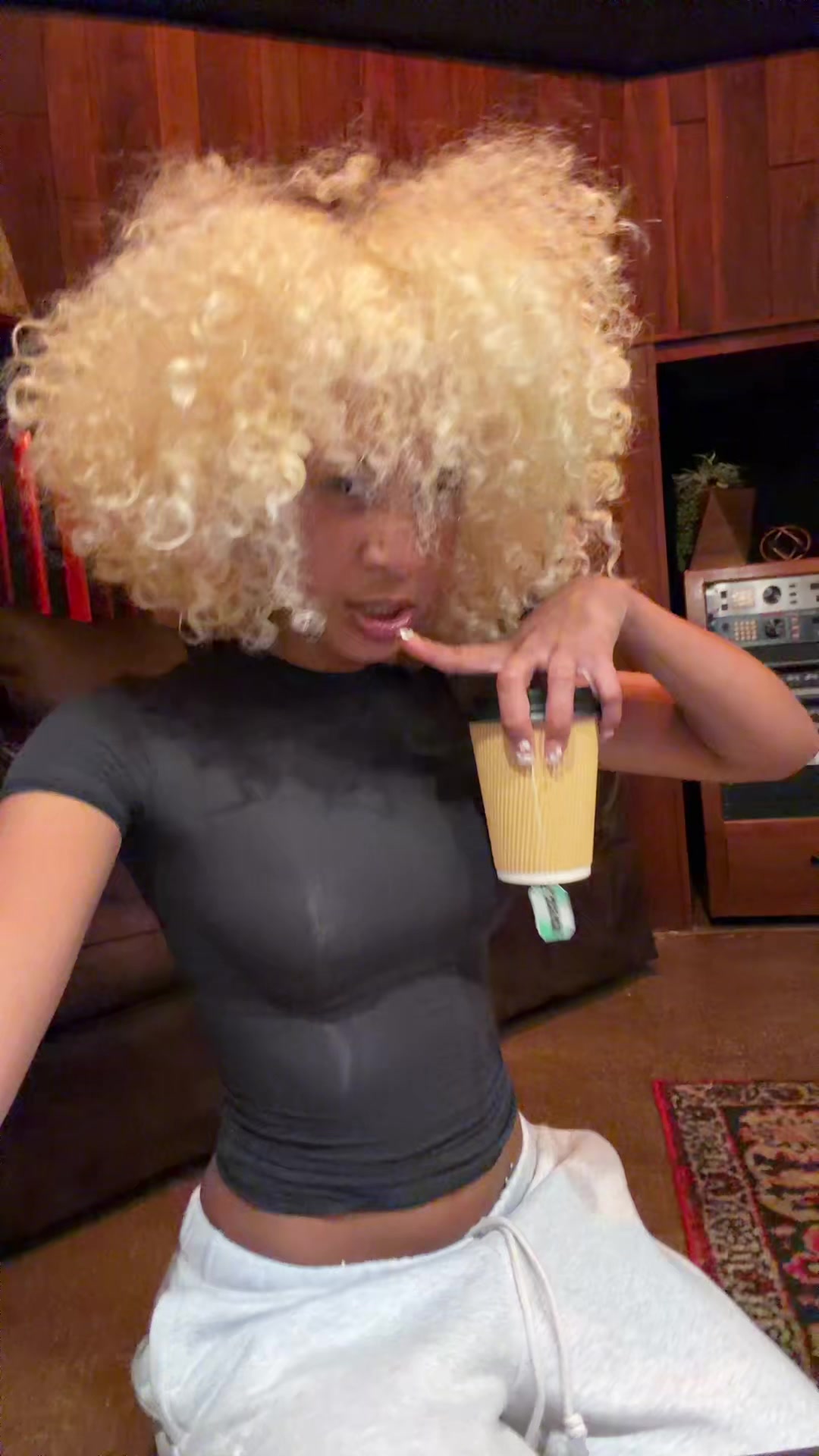 @Layzo