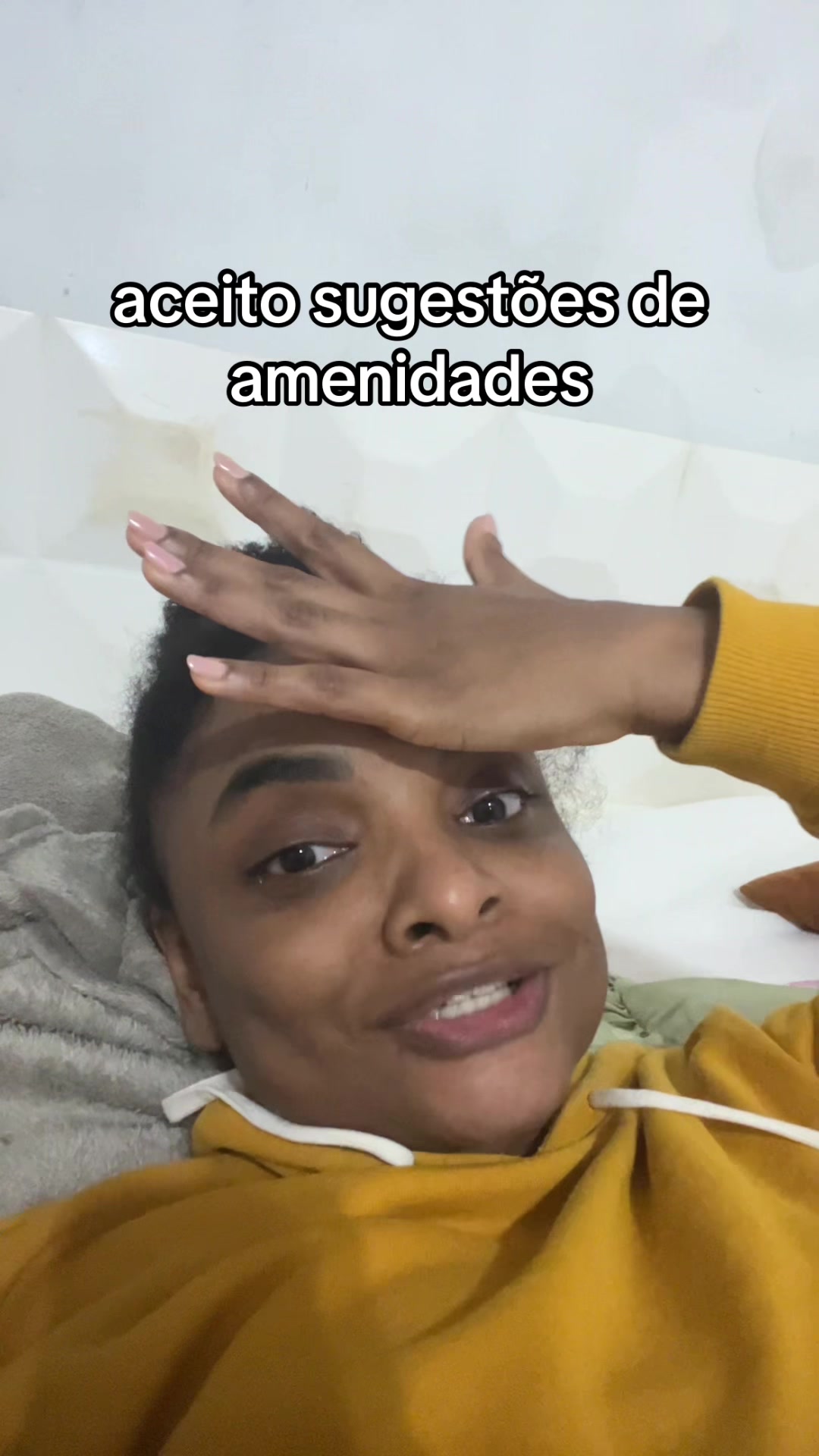 @Esthela
