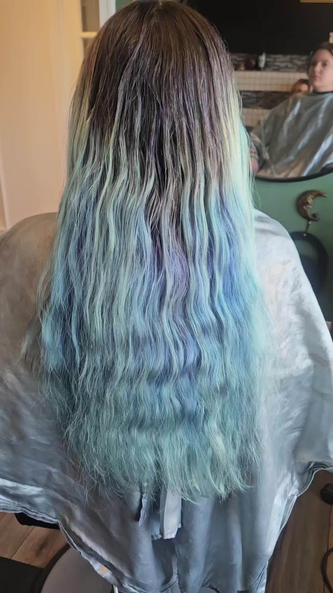 @lunar.sanctum.hair.co