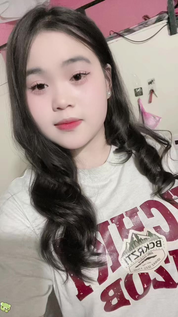 @Th&uacute;y hằng🫧