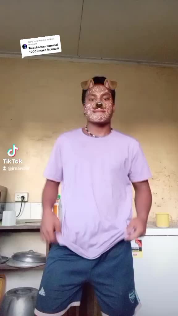 @🦋