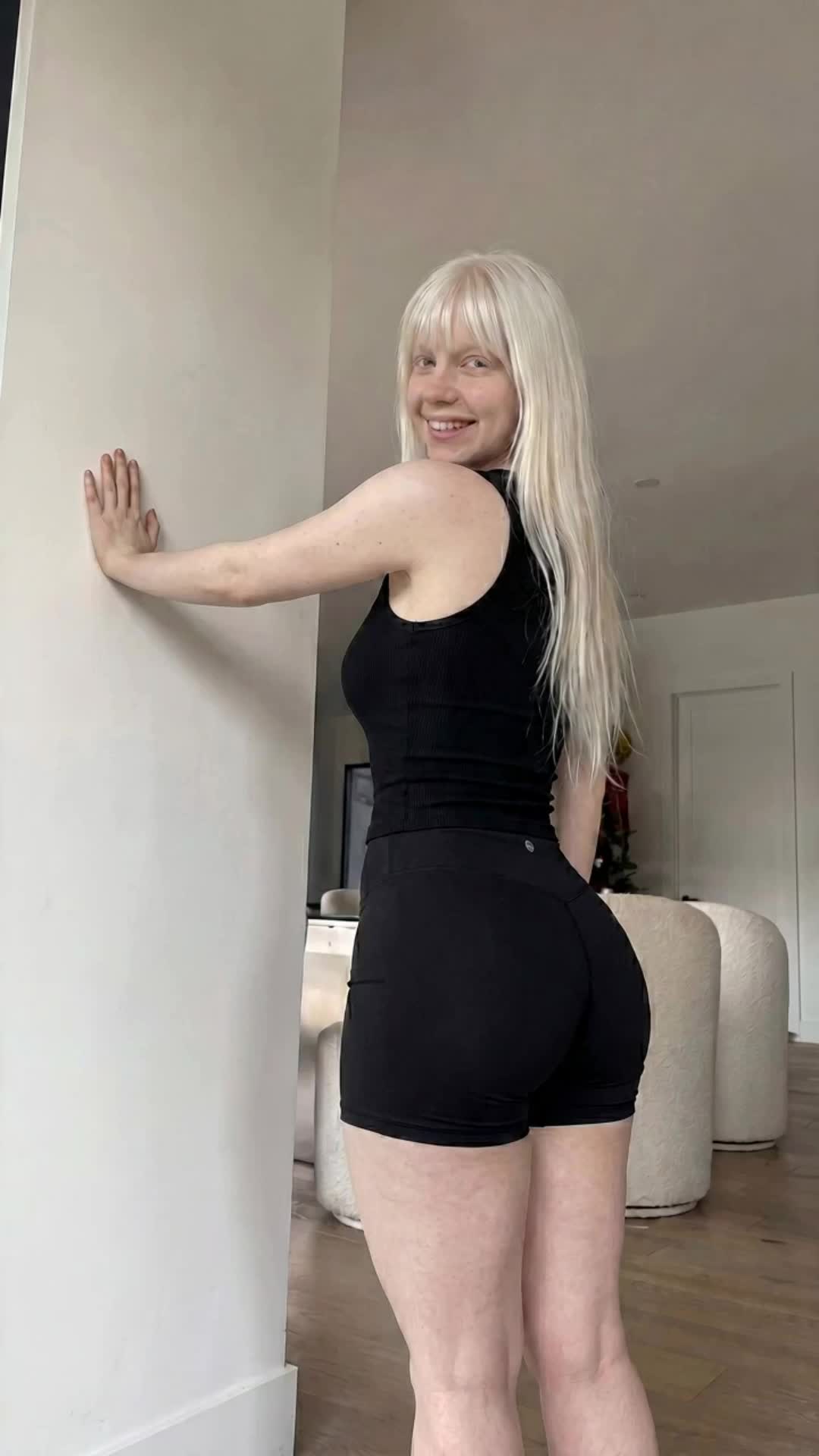 @alinaviktoria