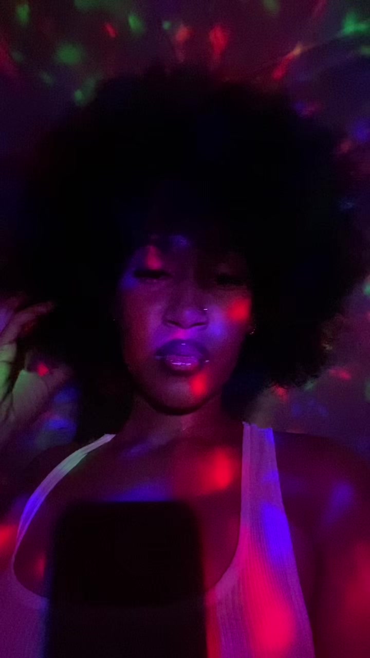 @𝒞𝒶𝓁𝒾🫧🪷