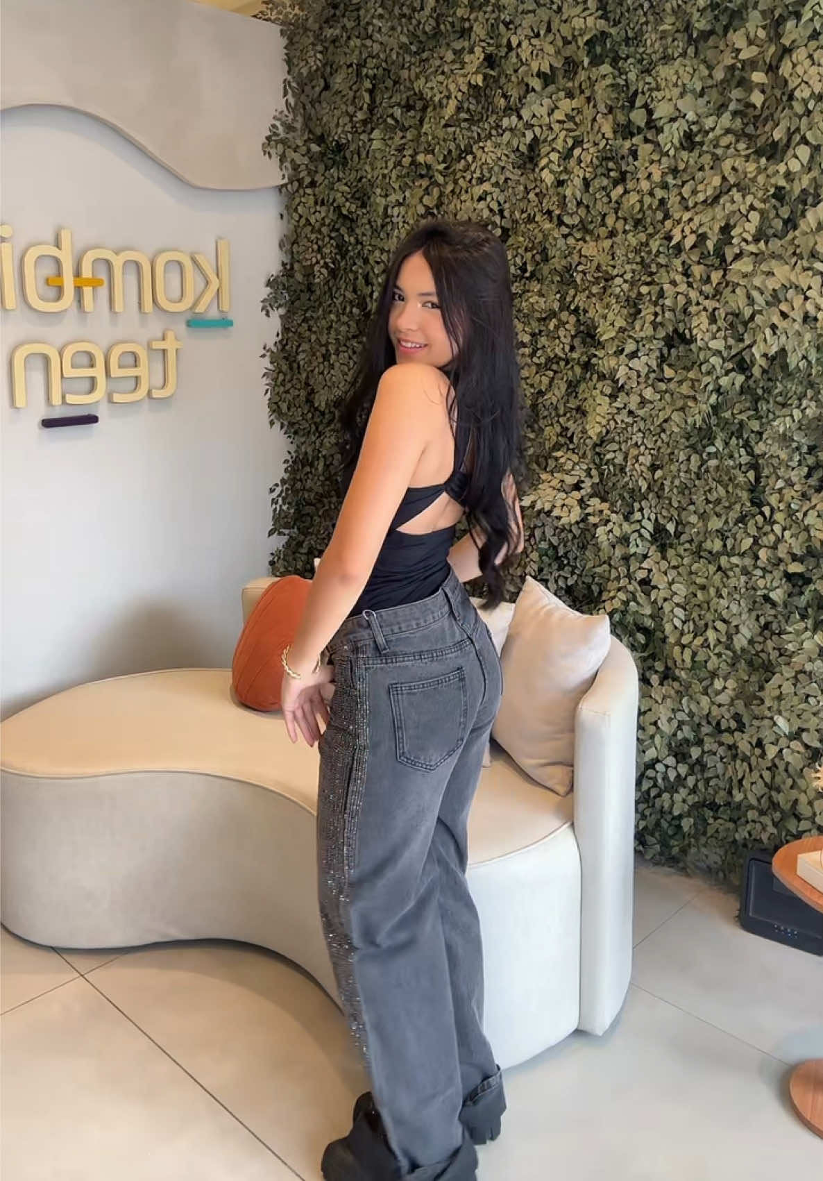 @kombiteen