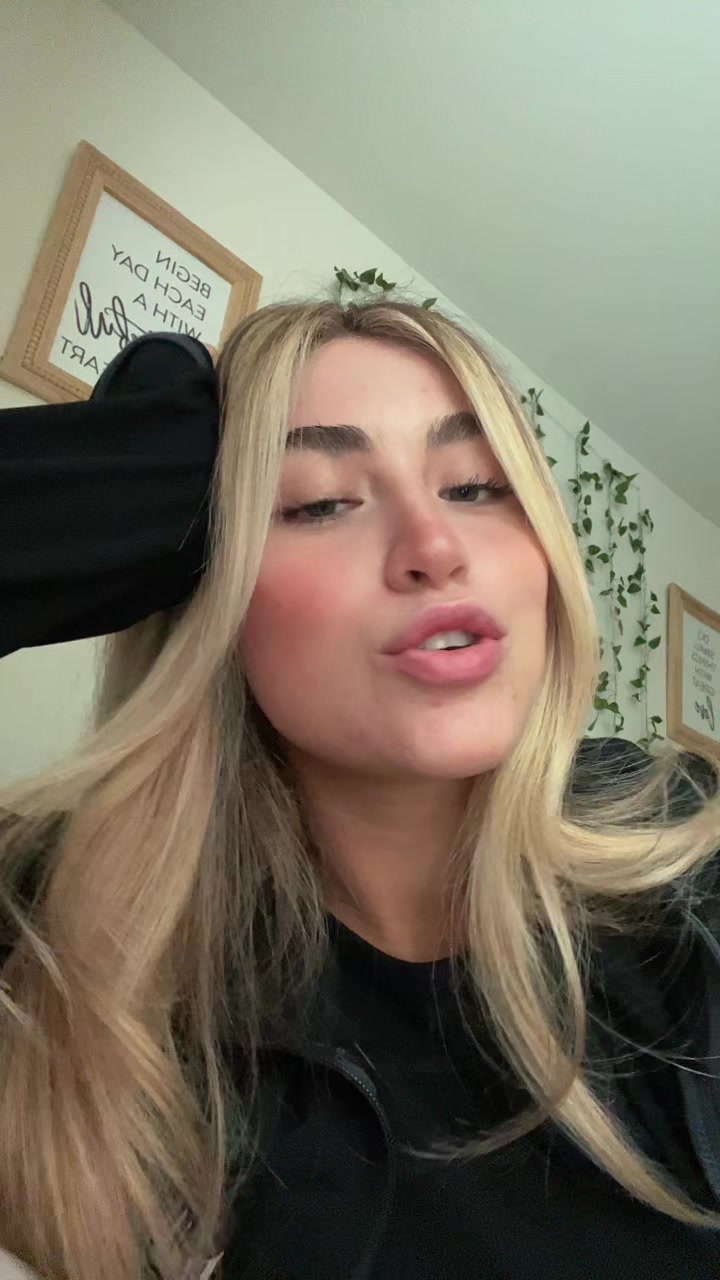 @Valentina
