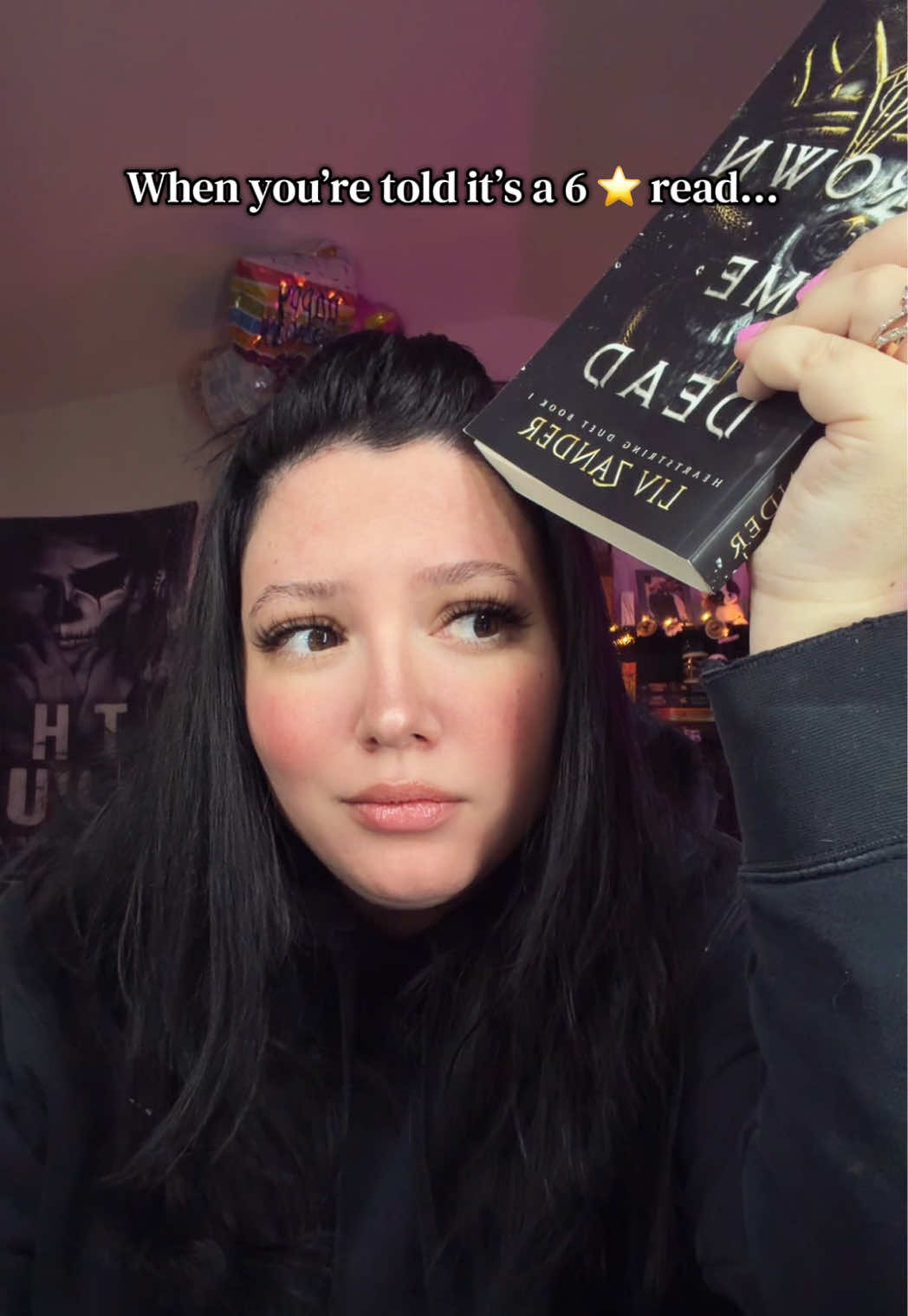 @Danielle Reads 📚☕️ 🧸