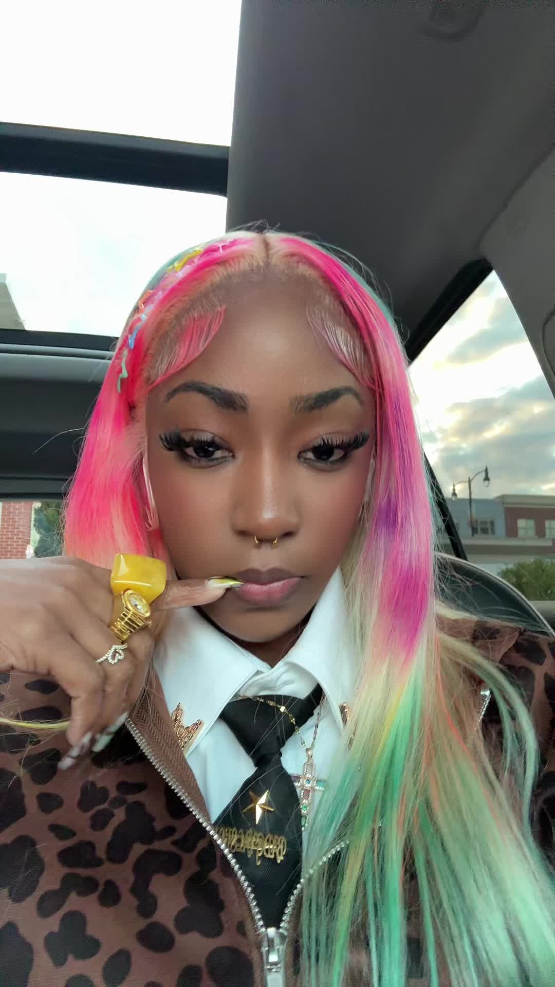 @𝔰𝔢𝔯𝔢𝔫𝔦𝔱𝔶🐉🪐🪼😵&zwj;💫.
