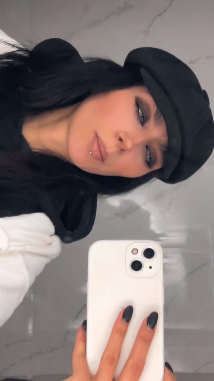 @Melina