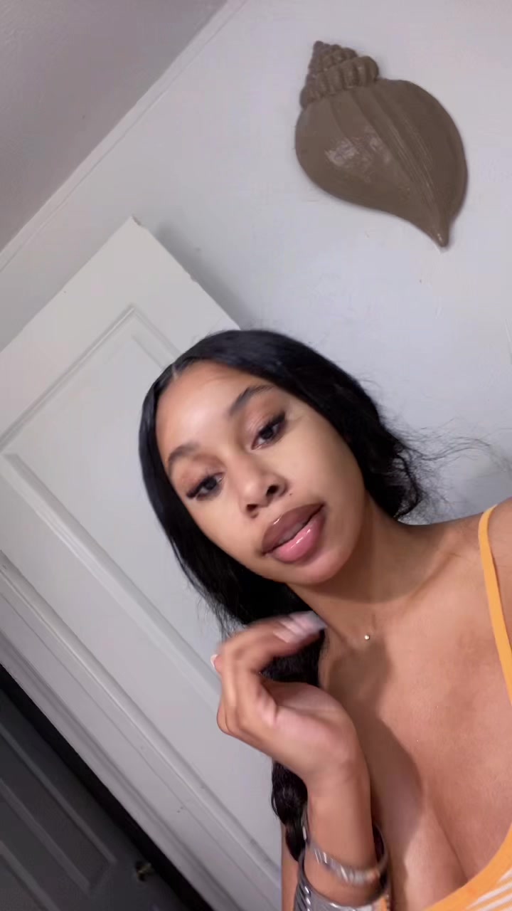 @mmaribabe