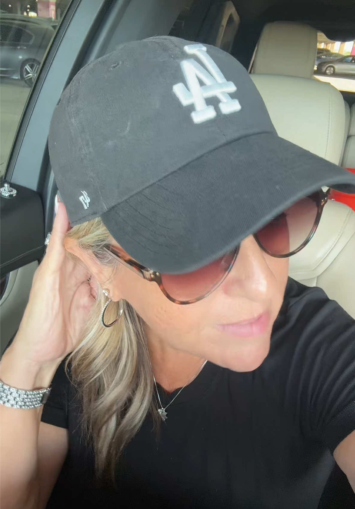 @๐ Angi, The LA Hat Lady ๐