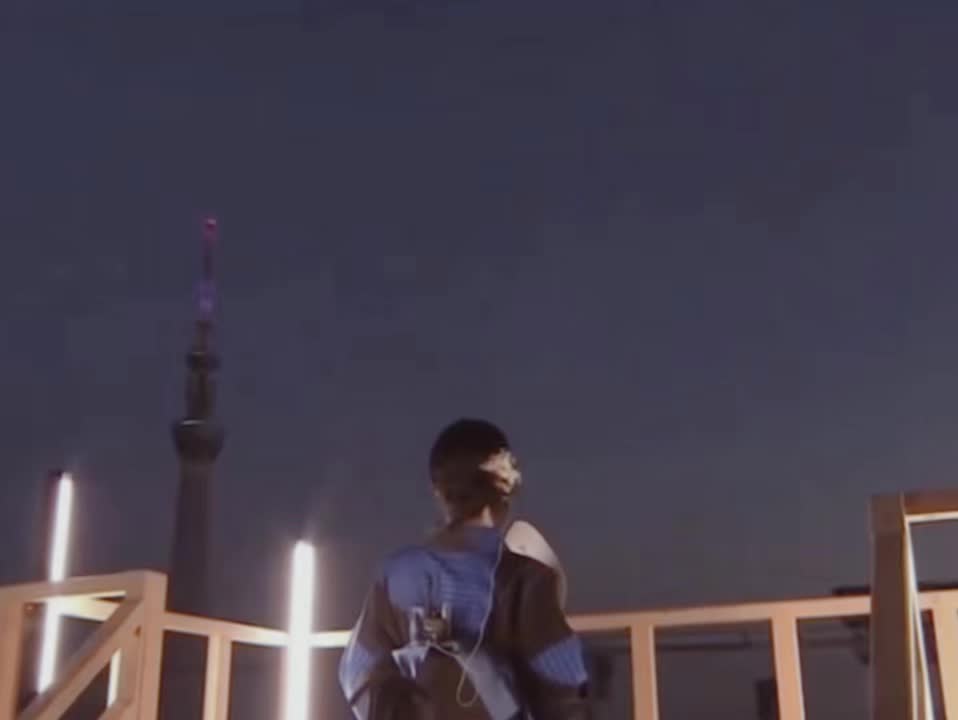 @ホワイト