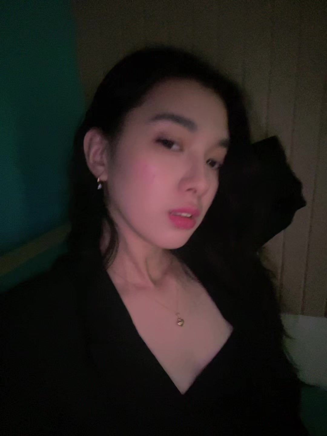 @Tey