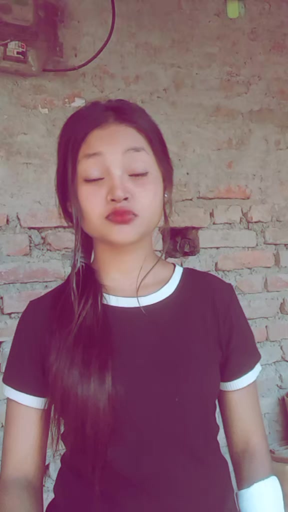 @&hearts;‿&hearts; Ḅħ&uacute;t&uacute;😽🐼