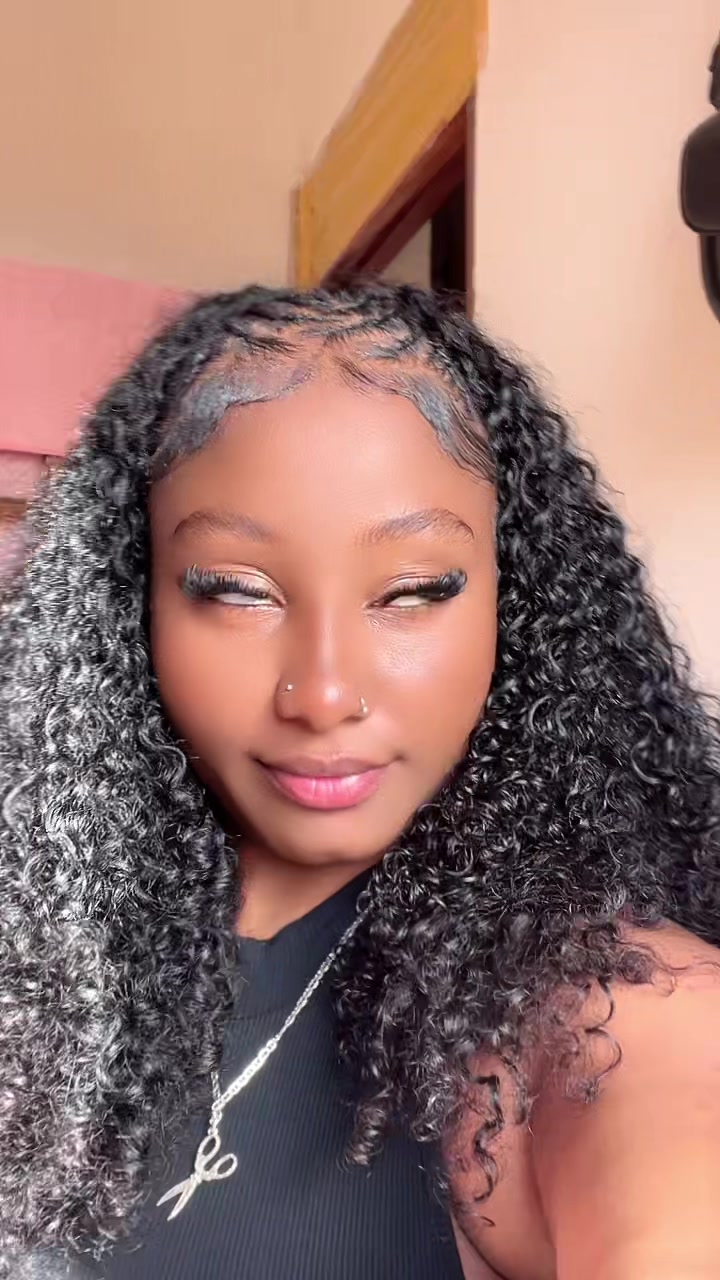 @Elly🦋🌸