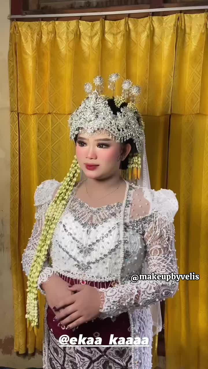 @ig:@makeupbyvelis