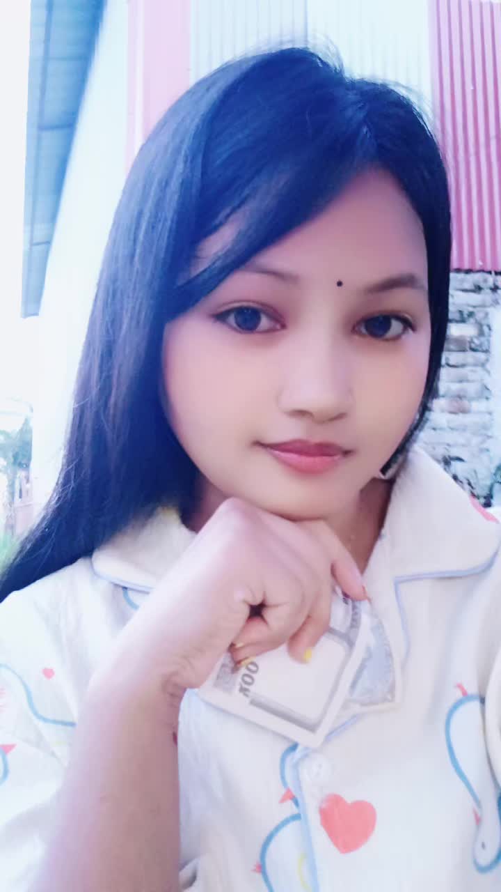 @Pari❤️🦋