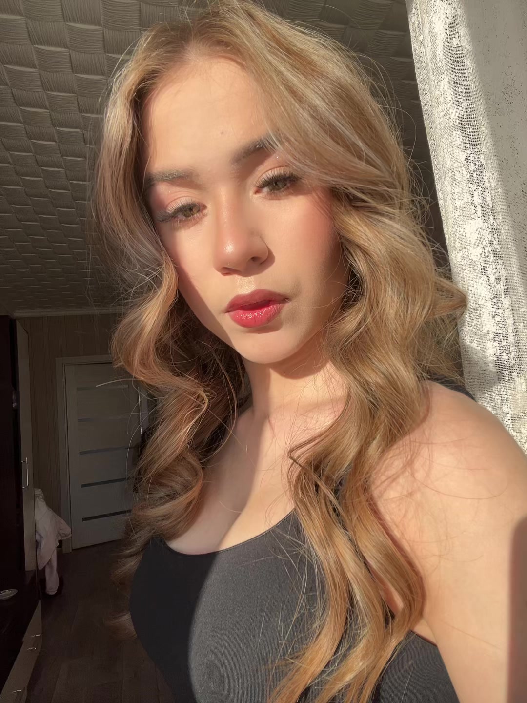 @➷︎