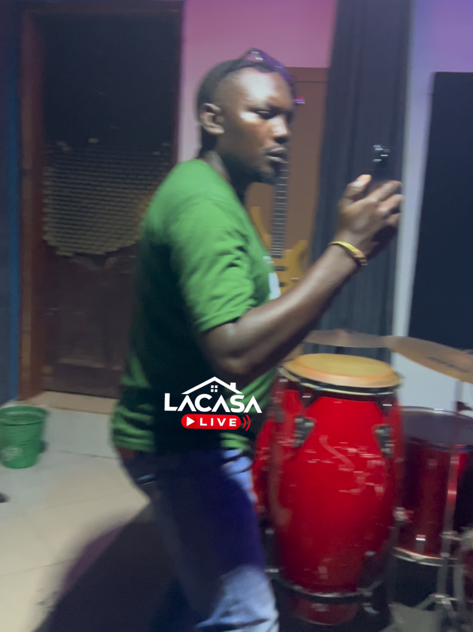 @𝑳𝑨 𝑪𝑨𝑺𝑨 𝑳𝑰𝑽𝑬 📰🎤