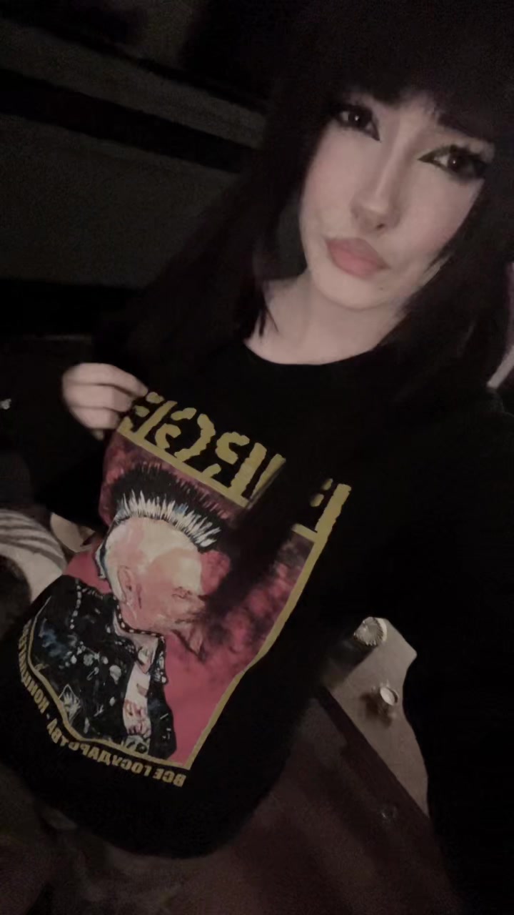 @^^