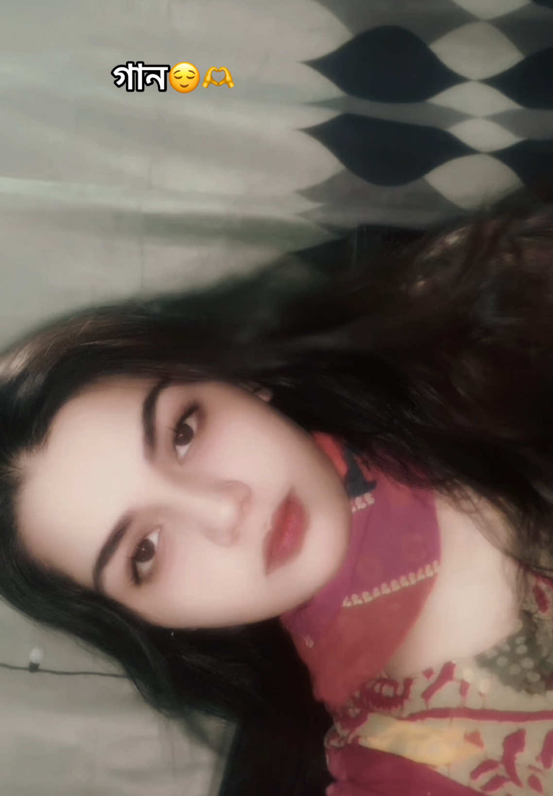 @PRIYA 🌘🌻