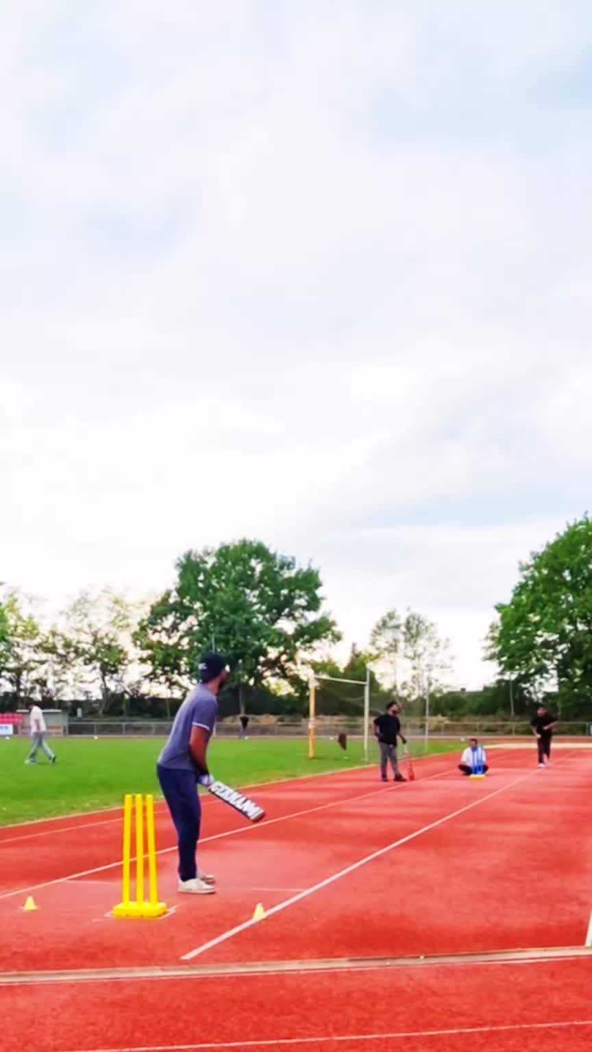 @Cricket Hamburg