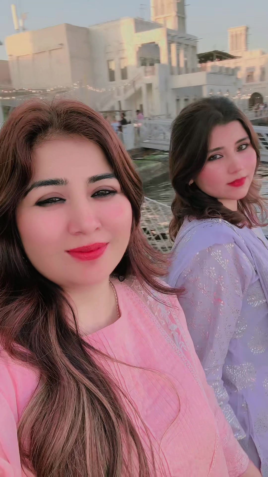 @Emanmitho 🇦🇪 🇵🇰
