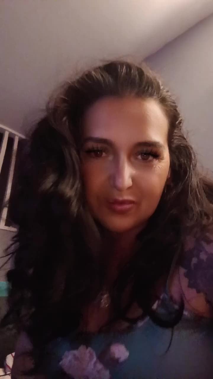 @Martina🙃😃🤪Hölá🥰