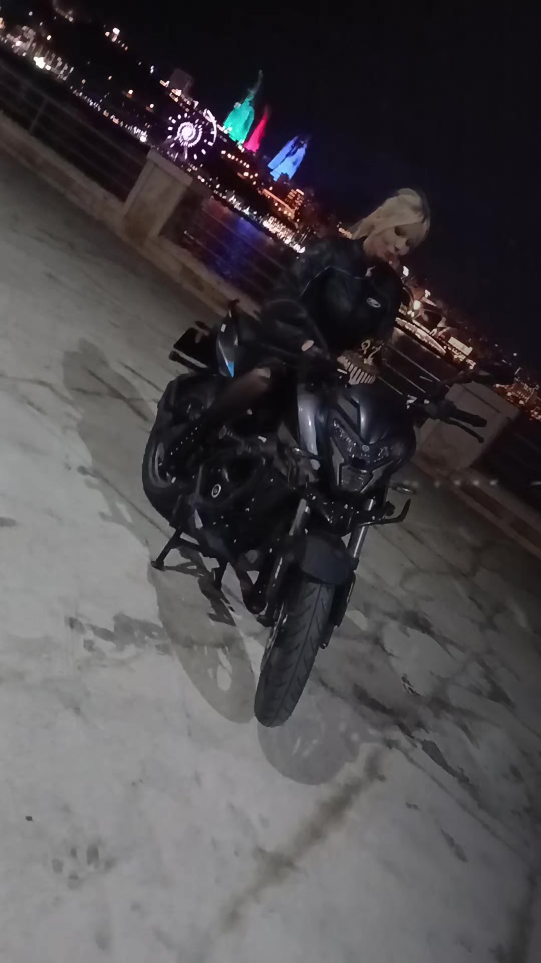 @Elyanora Ezimova