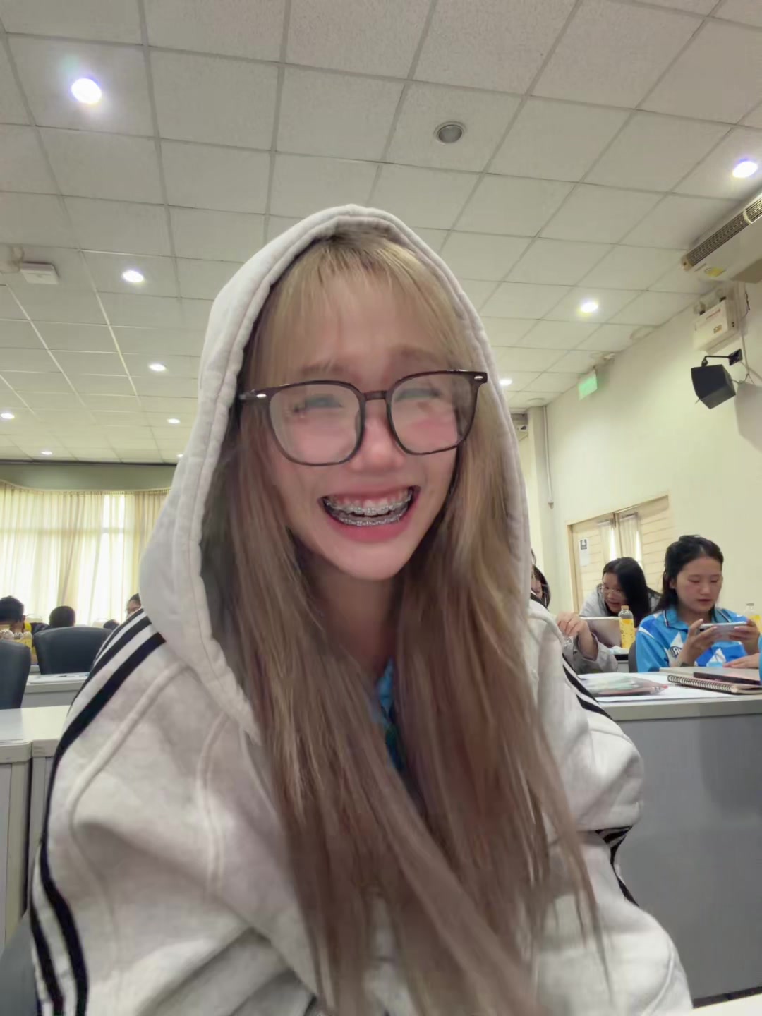 @สวัสดีหนูชื่อดอรี่.