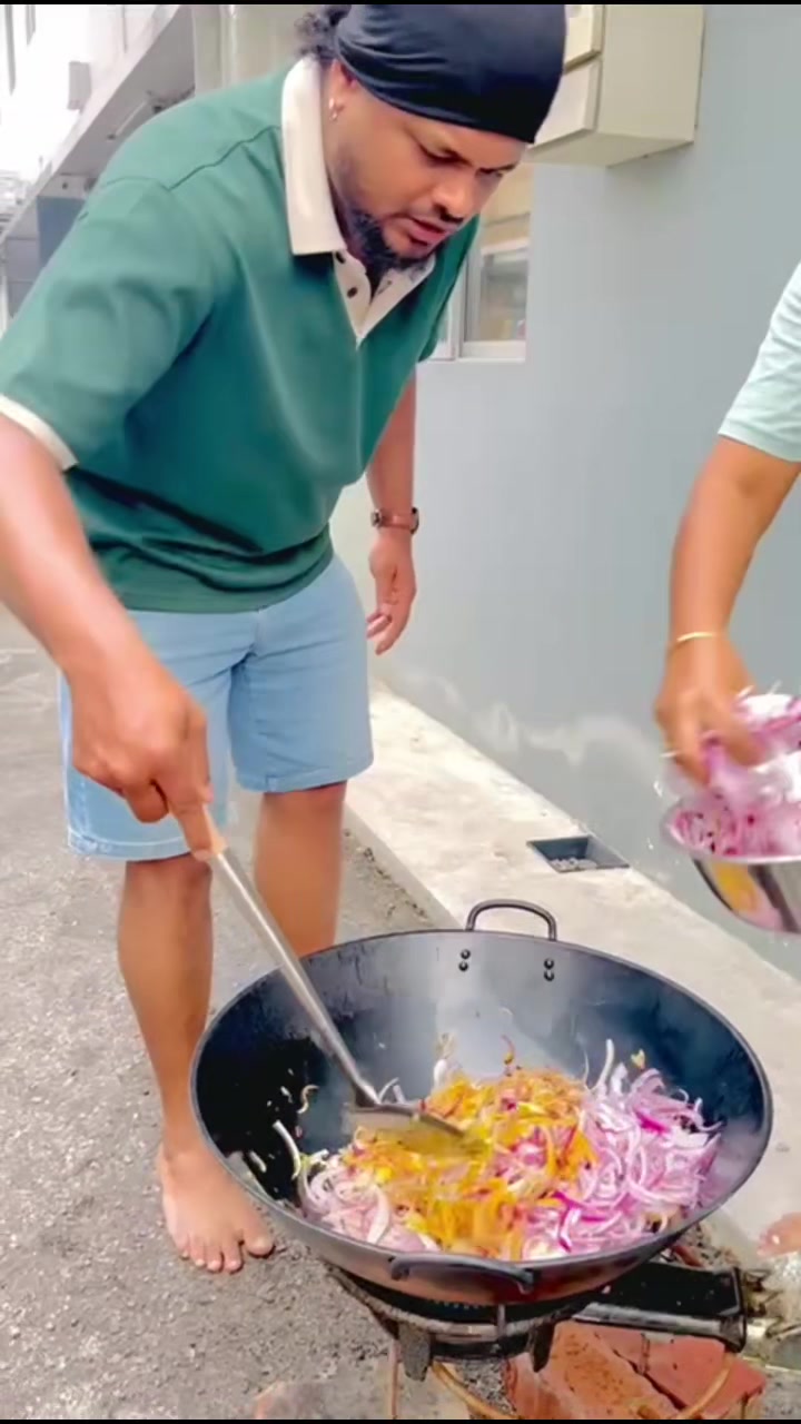 @Tharmavelan8