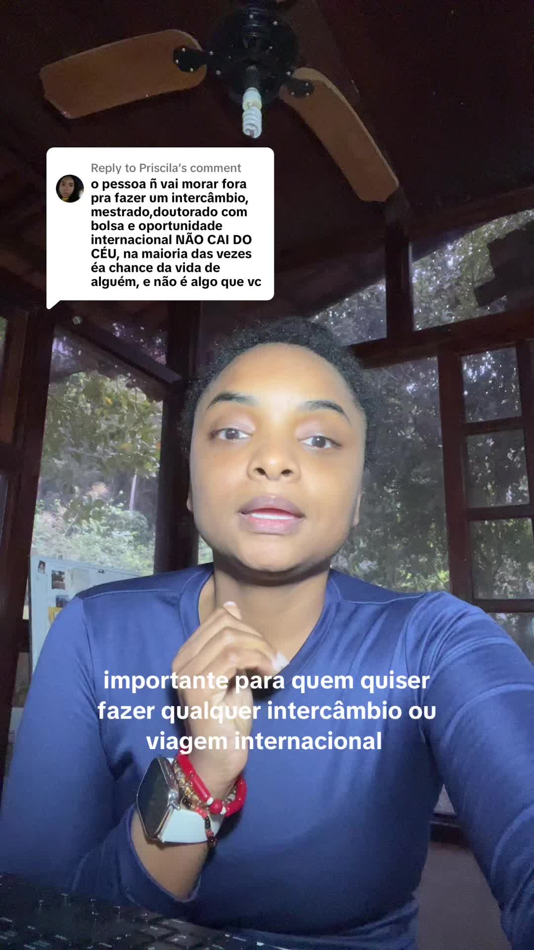 @Esthela