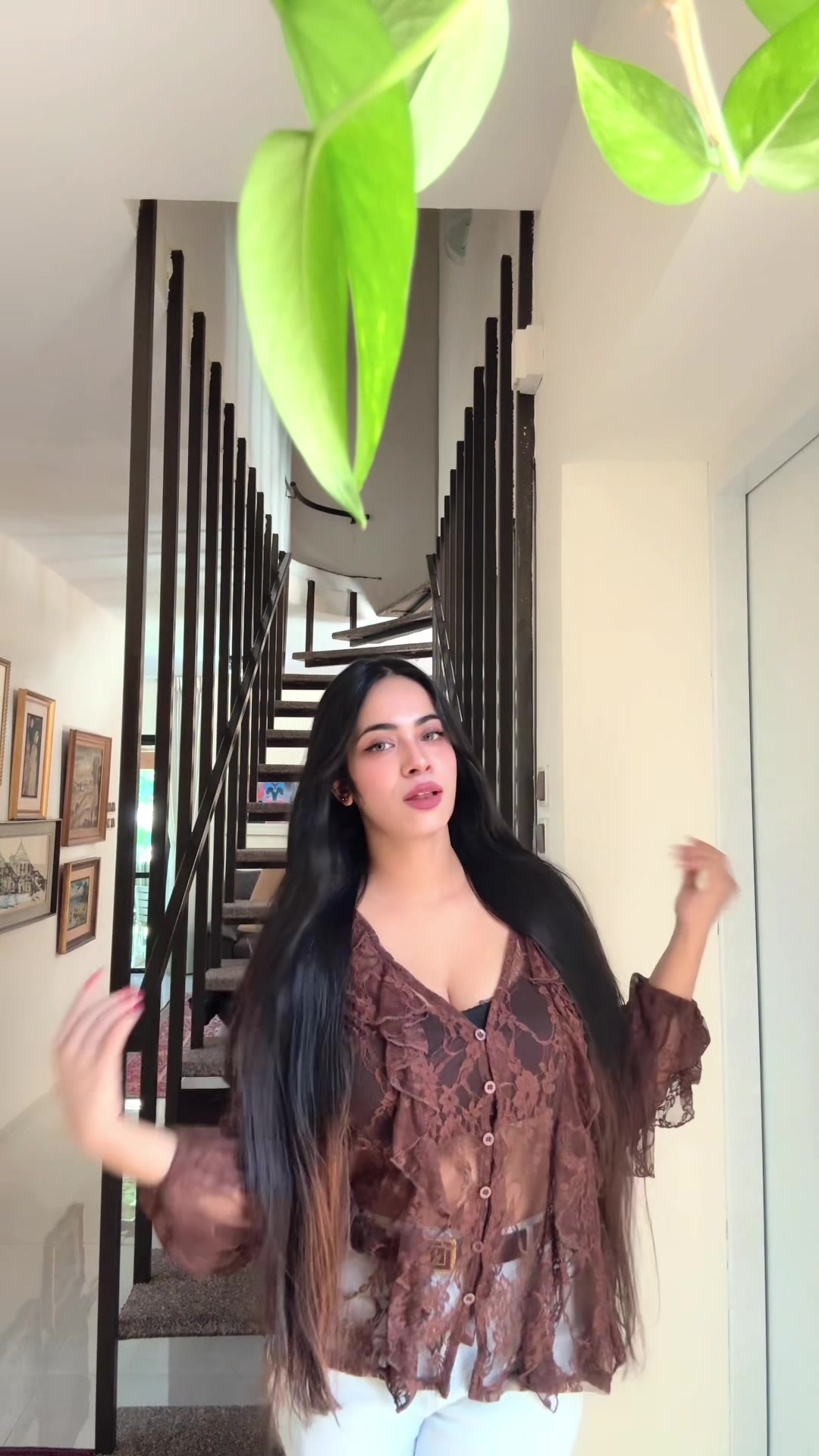 @Naisha