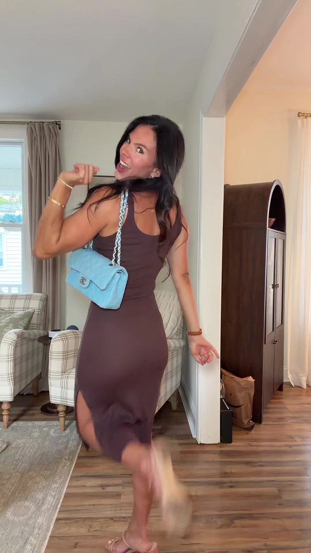 @LIV — solo mom