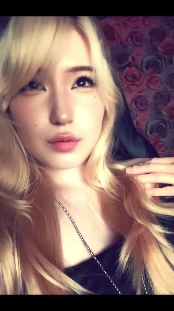 @依琳娜