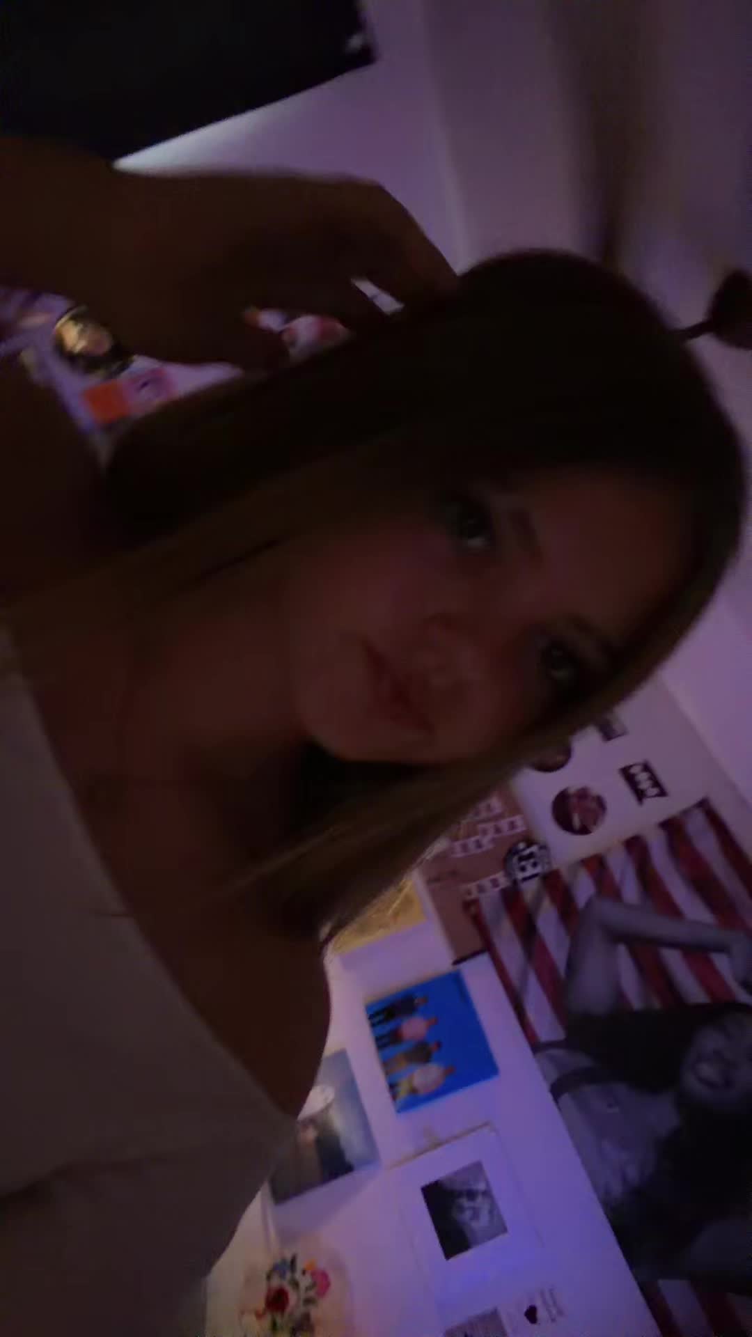 @Emi