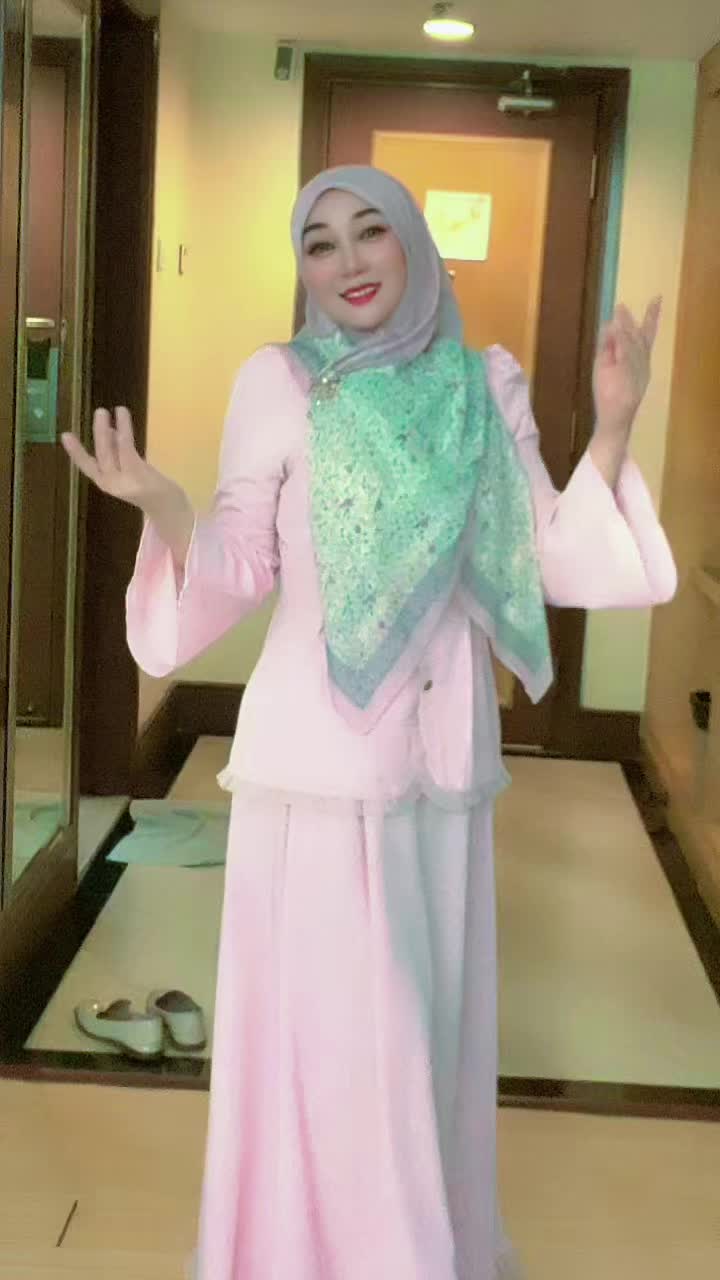 @Anies manja