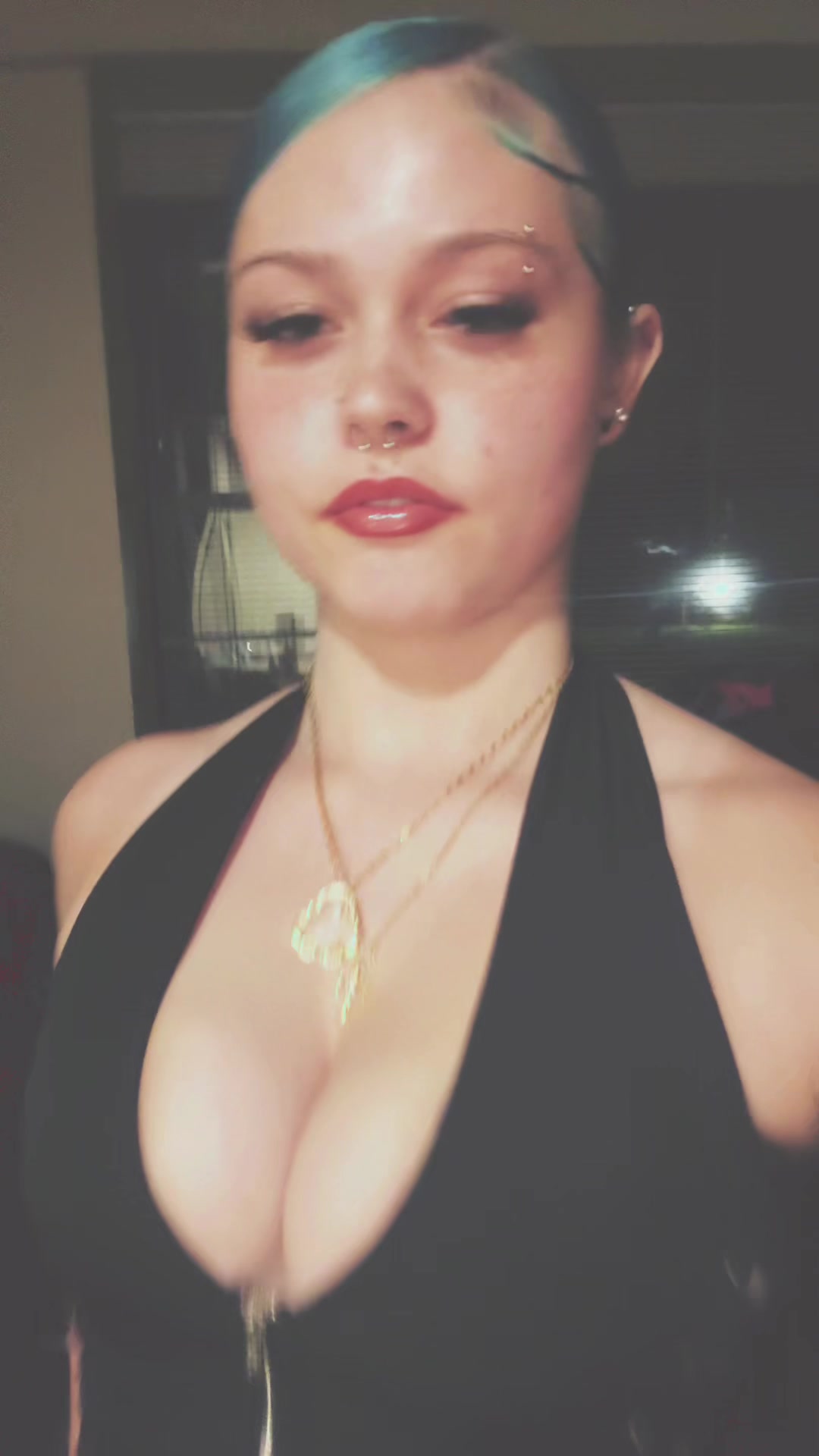 @️
