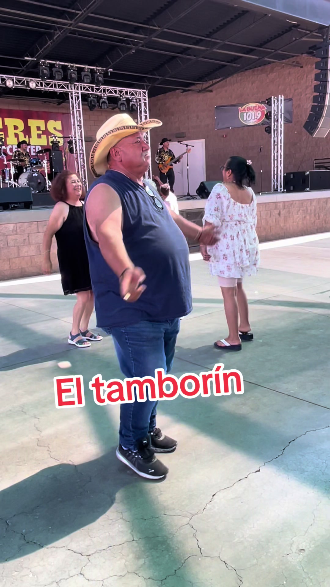 @323elcholito