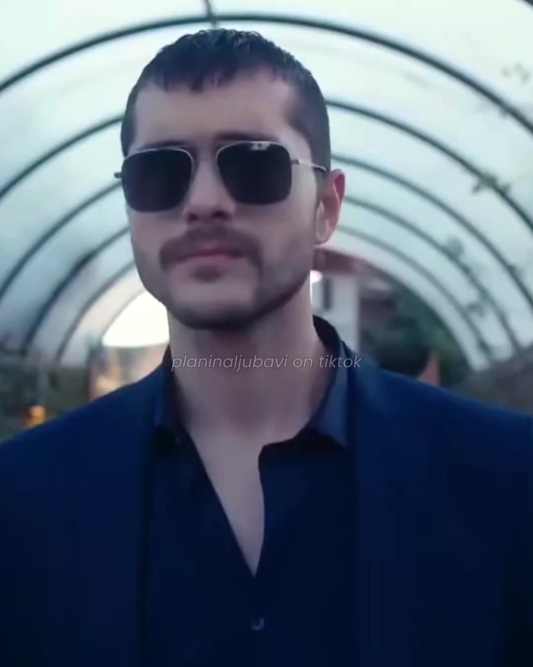 @🦋
